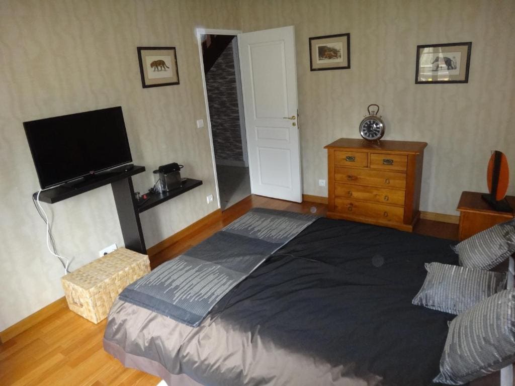Double Room with Private Bathroom room - Image 2