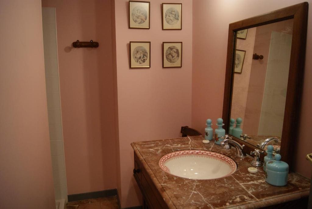 Comfort Triple Room with Shower room - Image 2