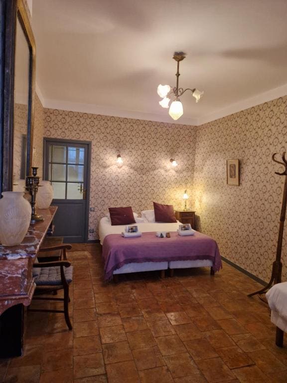 Suite room - Image 3