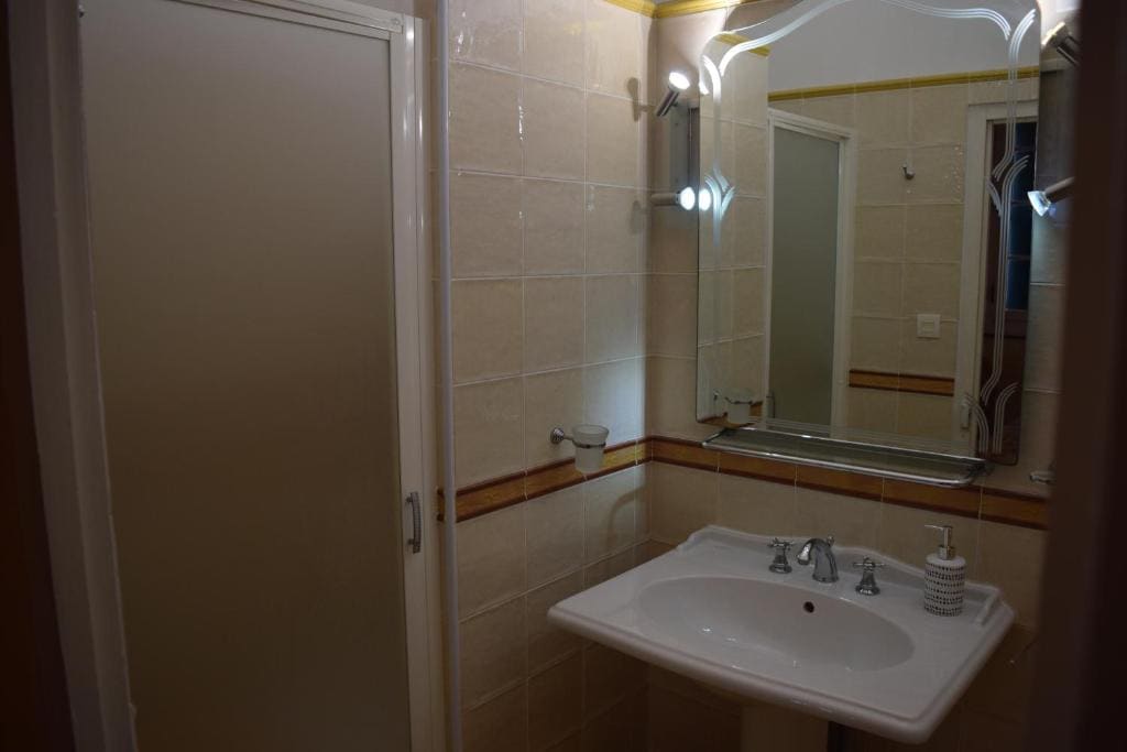 Double or Twin Room room - Image 3