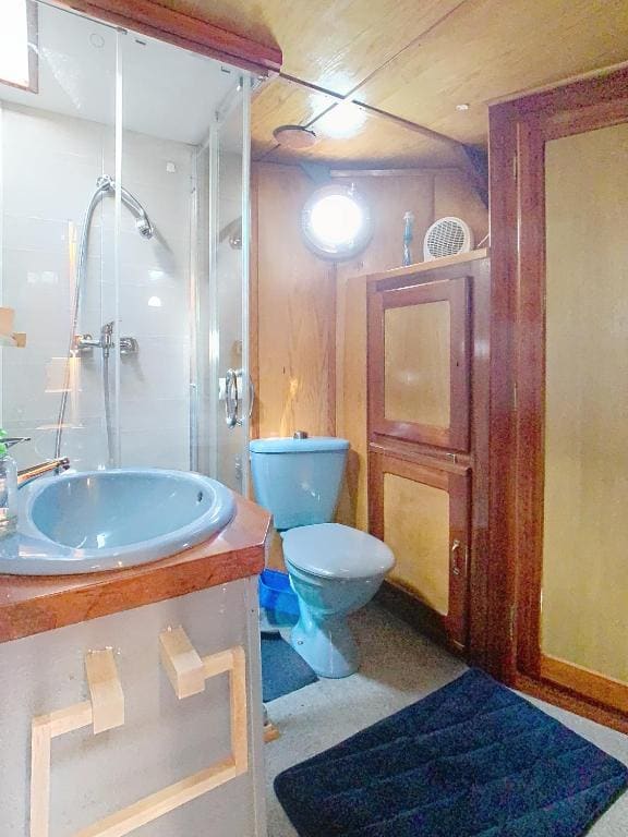 Mobile Home room - Image 2