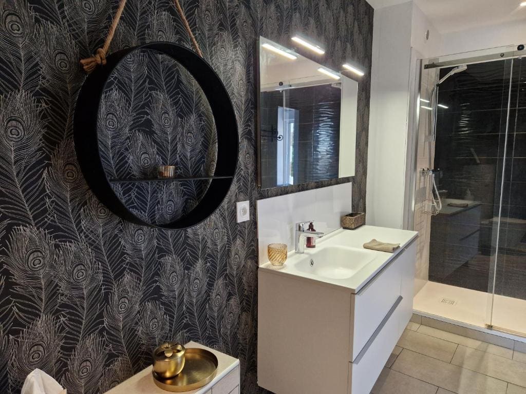 Double Room with Private Bathroom room - Image 1