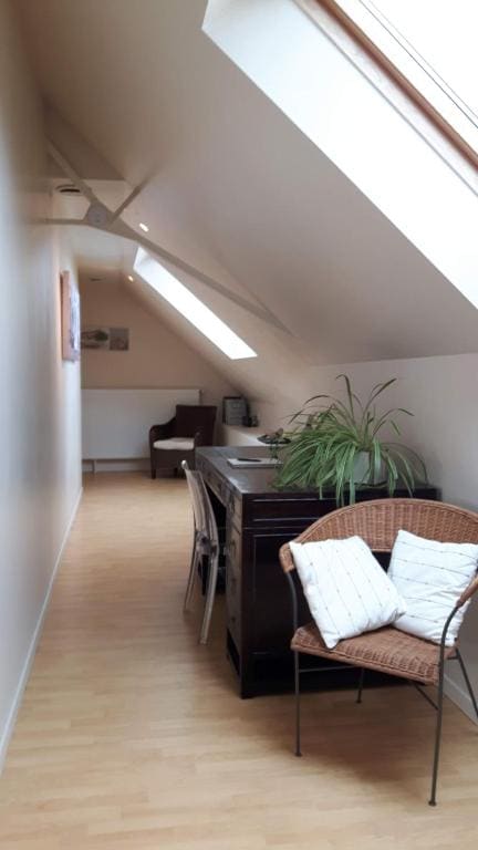 One-Bedroom House room - Image 3