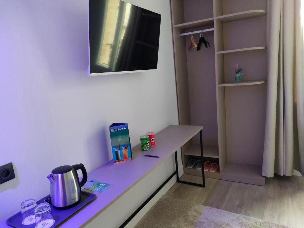 Deluxe King Room room - Image 1