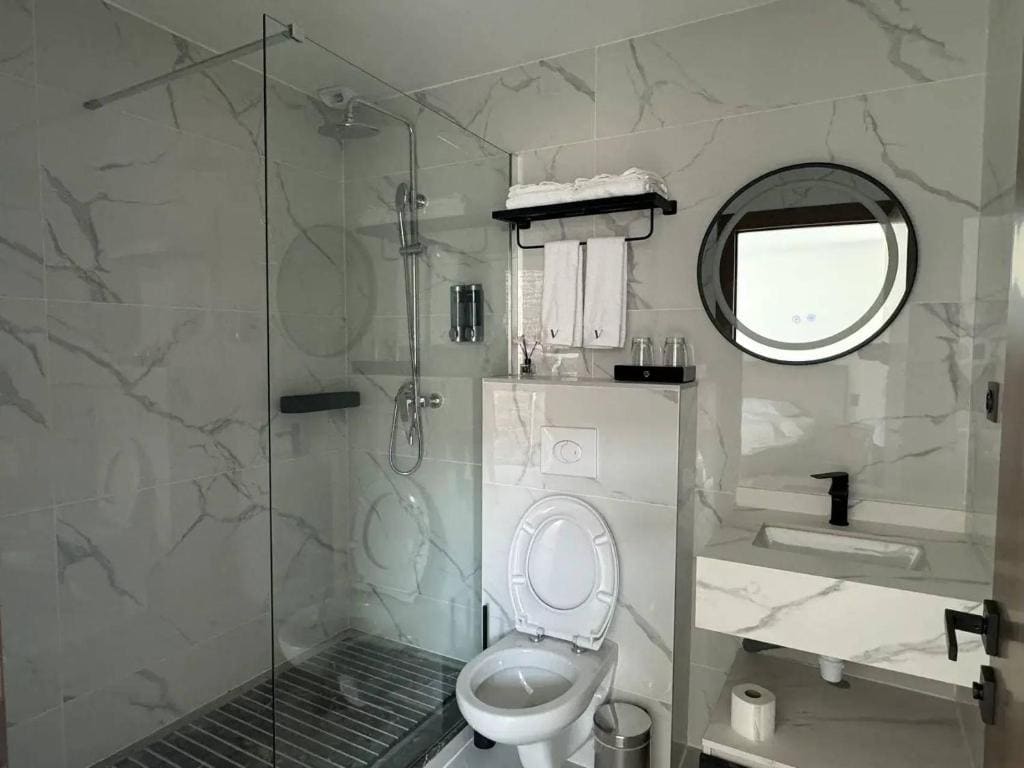 King Room with Balcony room - Image 2