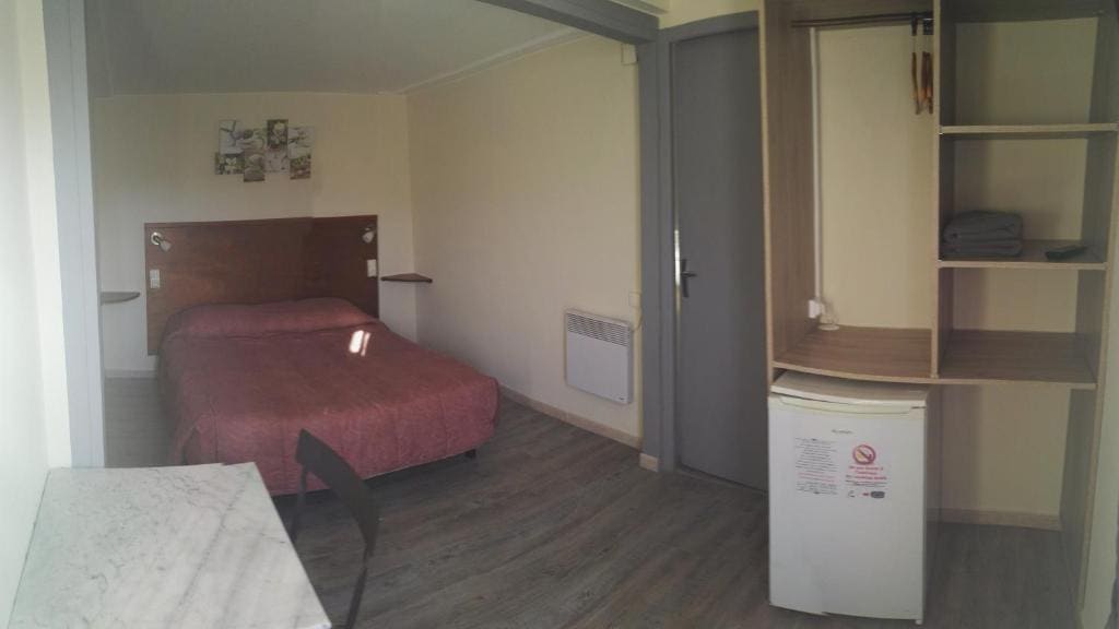 Double Room with Private Bathroom room - Image 1