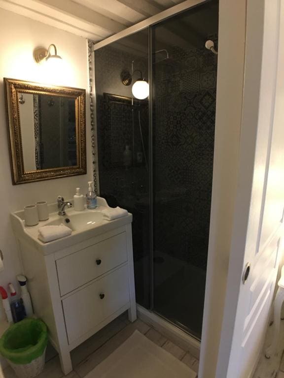 Standard Queen Room with Garden View room - Image 3
