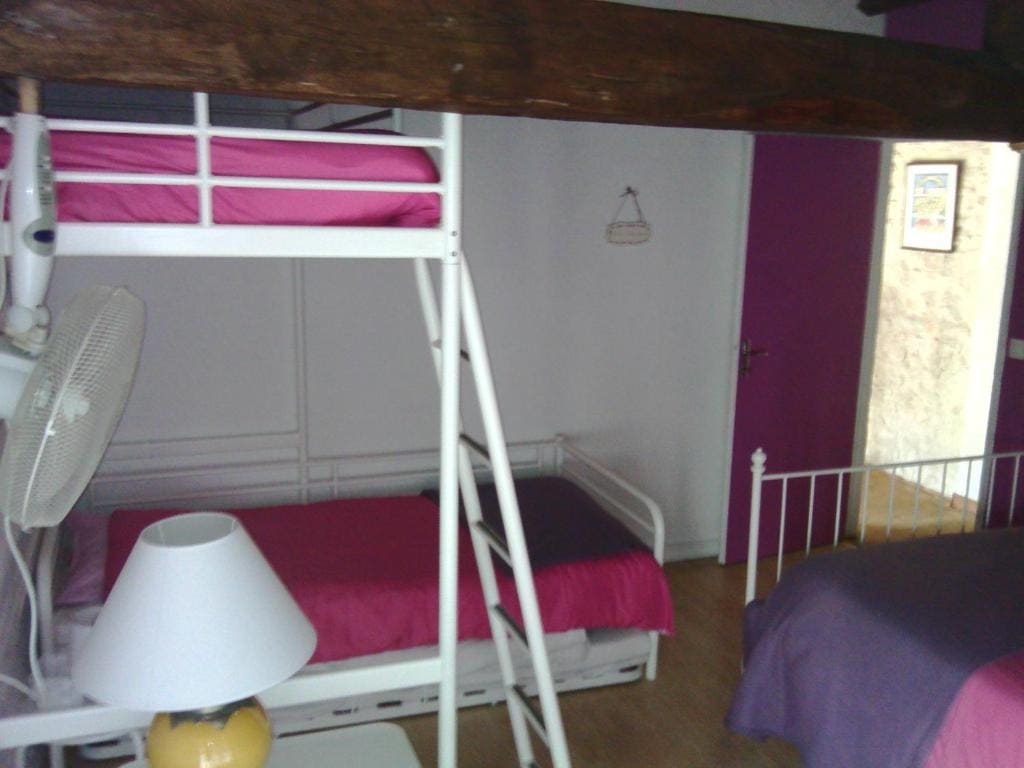 Family Room with Shower room - Image 2