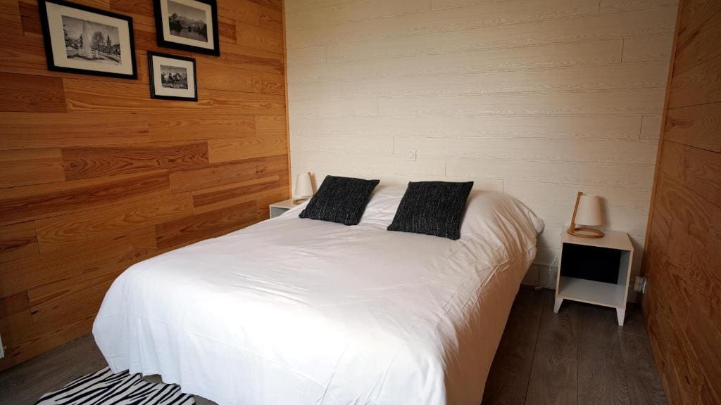 Double Room with Mountain View room - Image 3