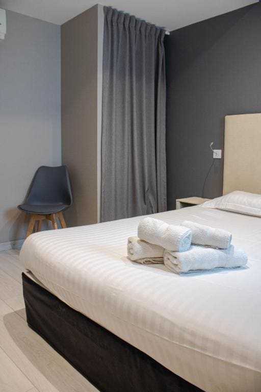 Deluxe Double Room room - Image 3