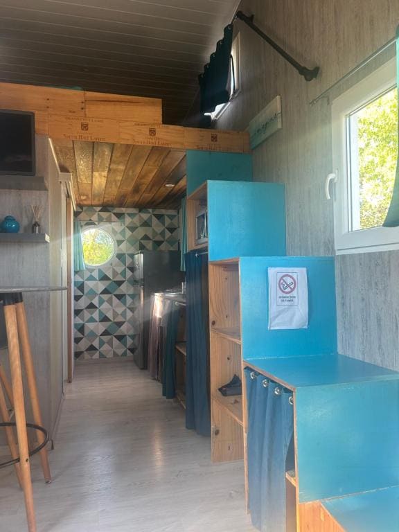 Tent room - Image 3