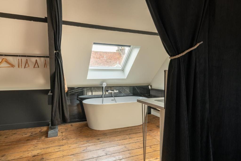 Superior Suite room - Image 3