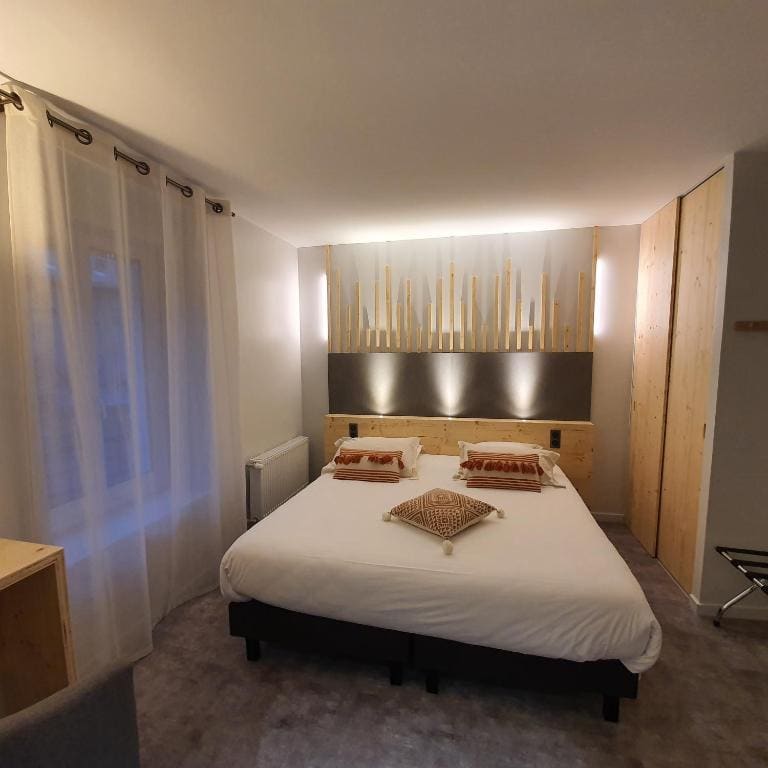 Superior Double Room room - Image 1