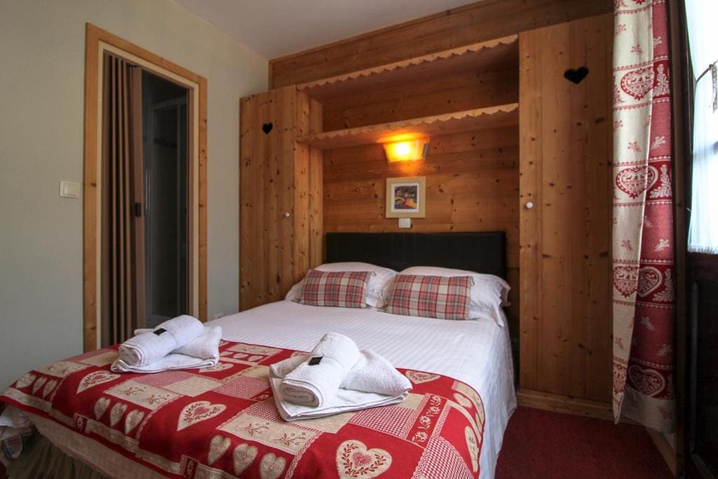 Standard Double Room room - Image 2