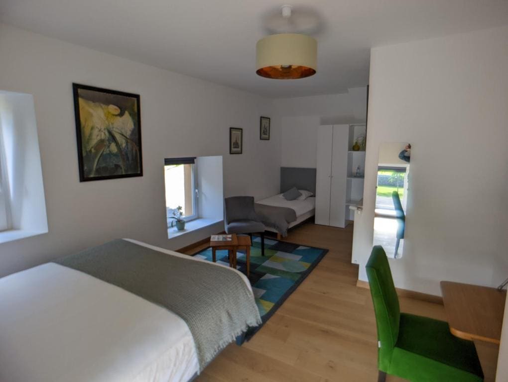 Triple Room with Private Bathroom room - Image 3