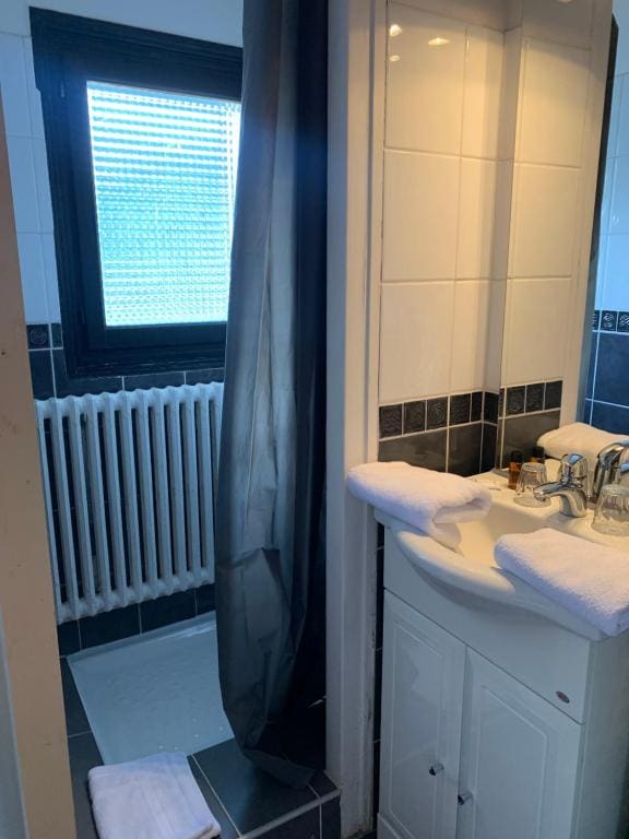 Classic Twin Room room - Image 1