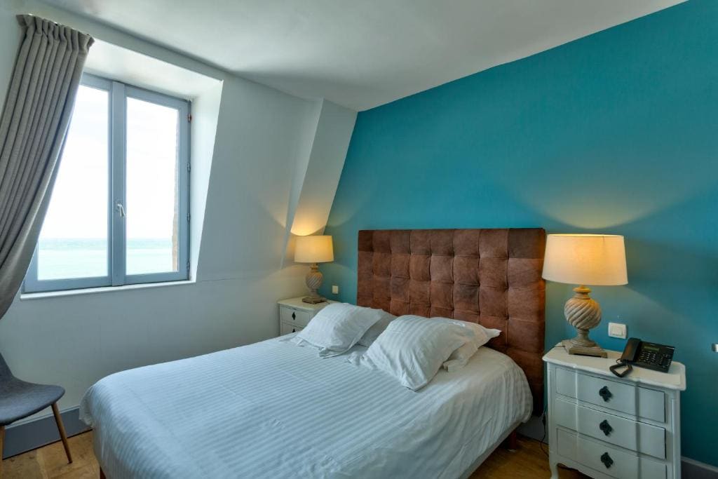 Double Room with Shower and Sea View - Third Floor room - Image 2