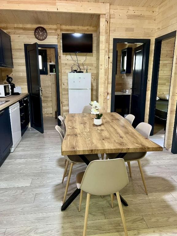 Two-Bedroom Chalet room - Image 2