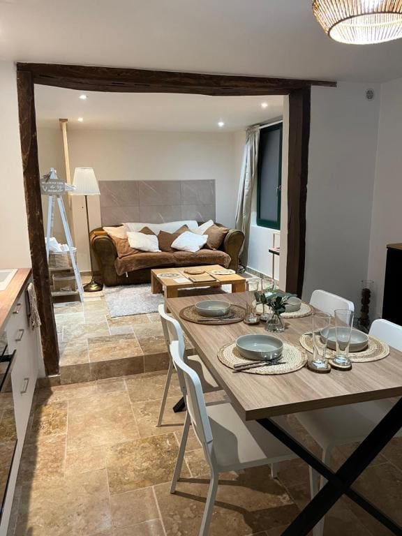 Double Room with Spa Bath room - Image 3