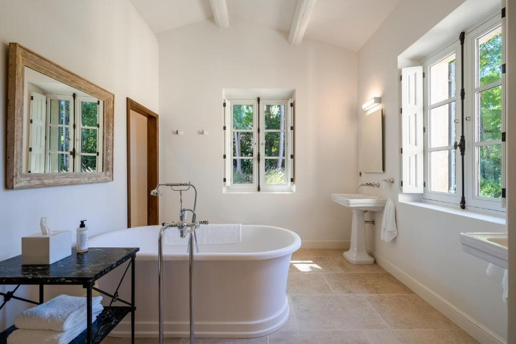 Deluxe Villa room - Image 2