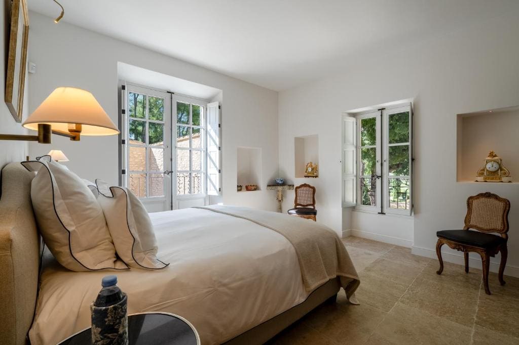 King Suite with Balcony room - Image 3