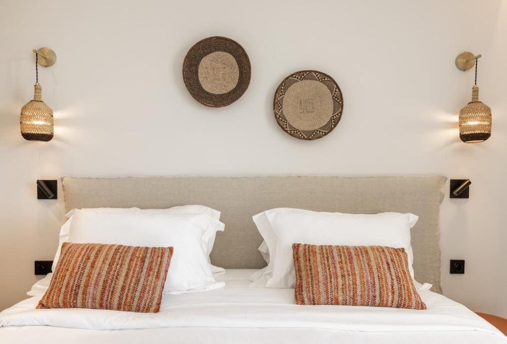 EAST-SIDE Room room - Image 3
