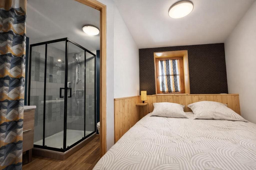 Economy Double Room room - Image 2