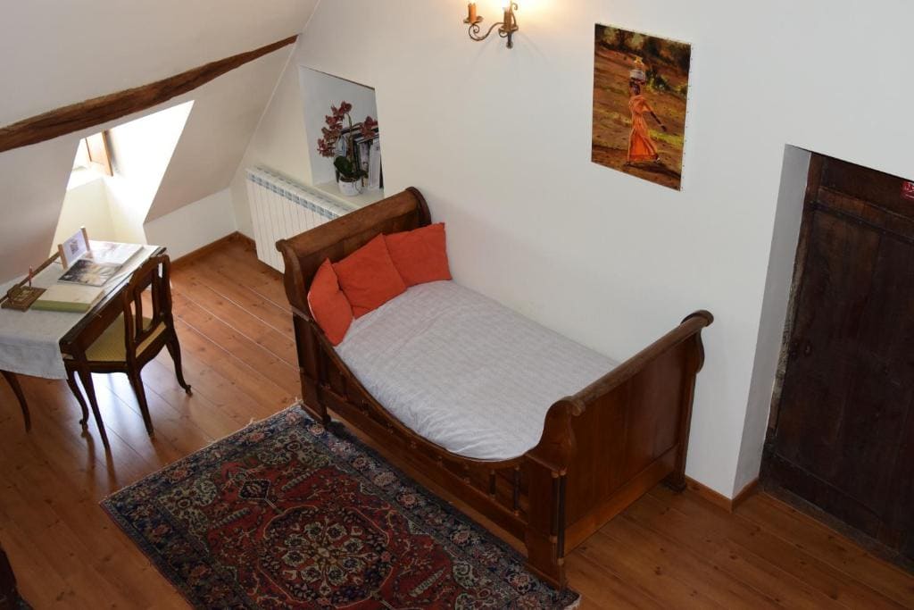 Family Room room - Image 3