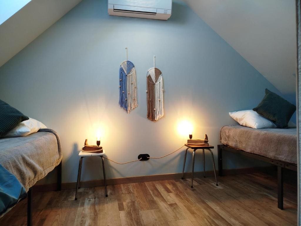 Superior Quadruple Room room - Image 1