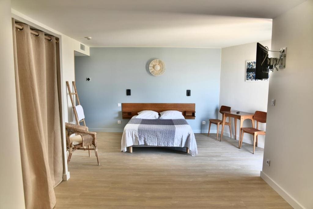 Family Room with Sea View room - Image 2