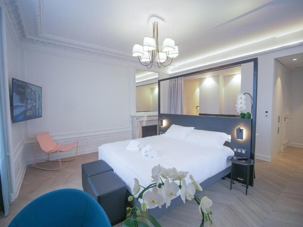Deluxe Suite room - Image 1