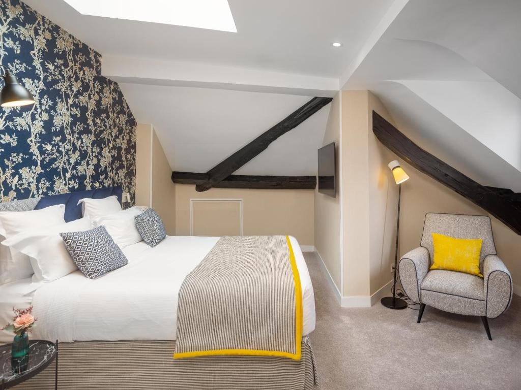Deluxe Double Room room - Image 2