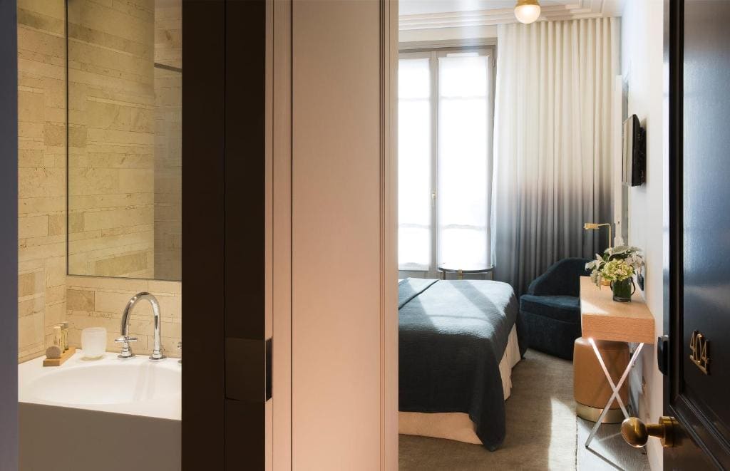 Superior Room with Balcony room - Image 3