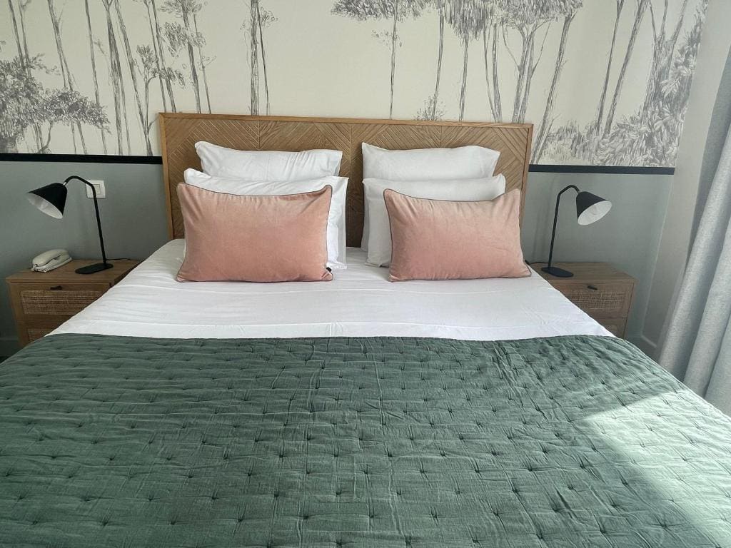 Deluxe Room room - Image 2