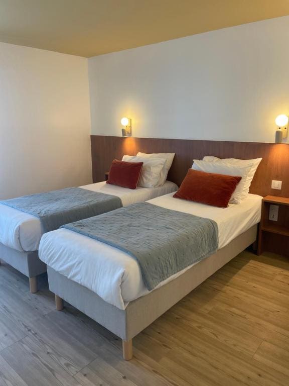 Twin Room room - Image 2