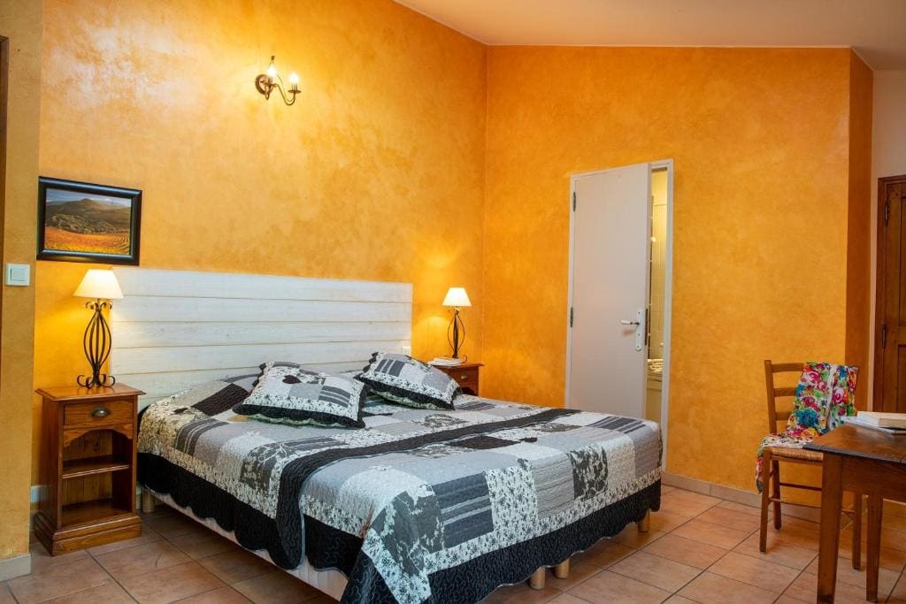 Comfort Triple Room room - Image 2