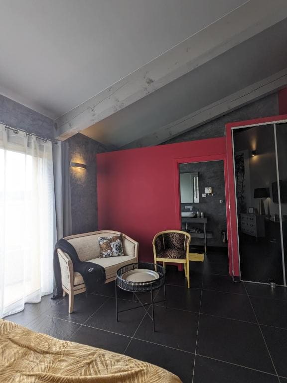 Large Double Room room - Image 2