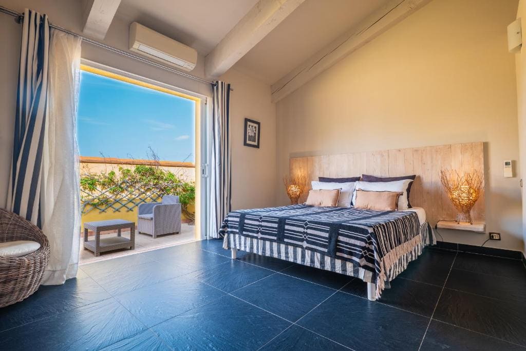 Standard Double Room room - Image 2