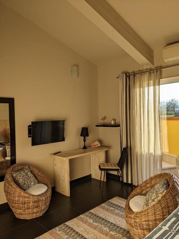 Standard Double Room room - Image 3
