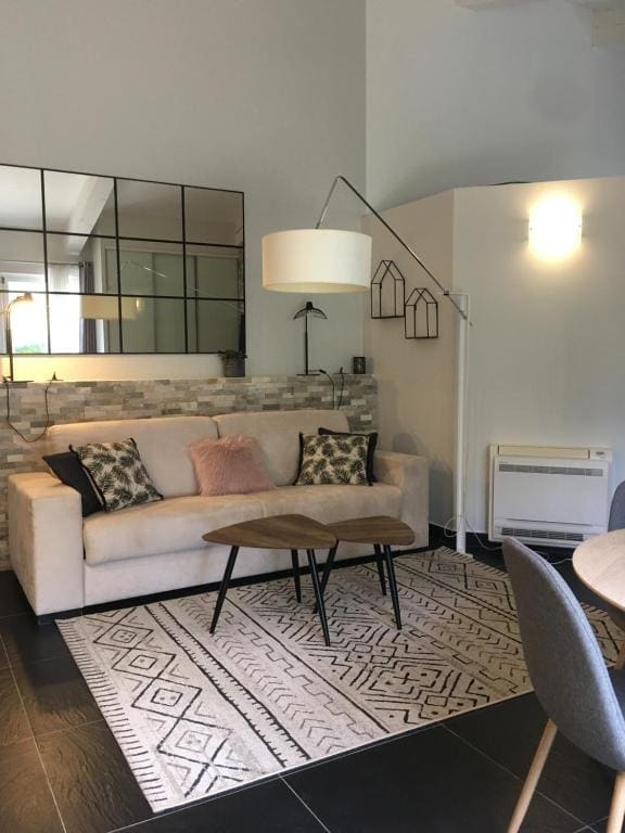 Standard Quadruple Suite room - Image 1