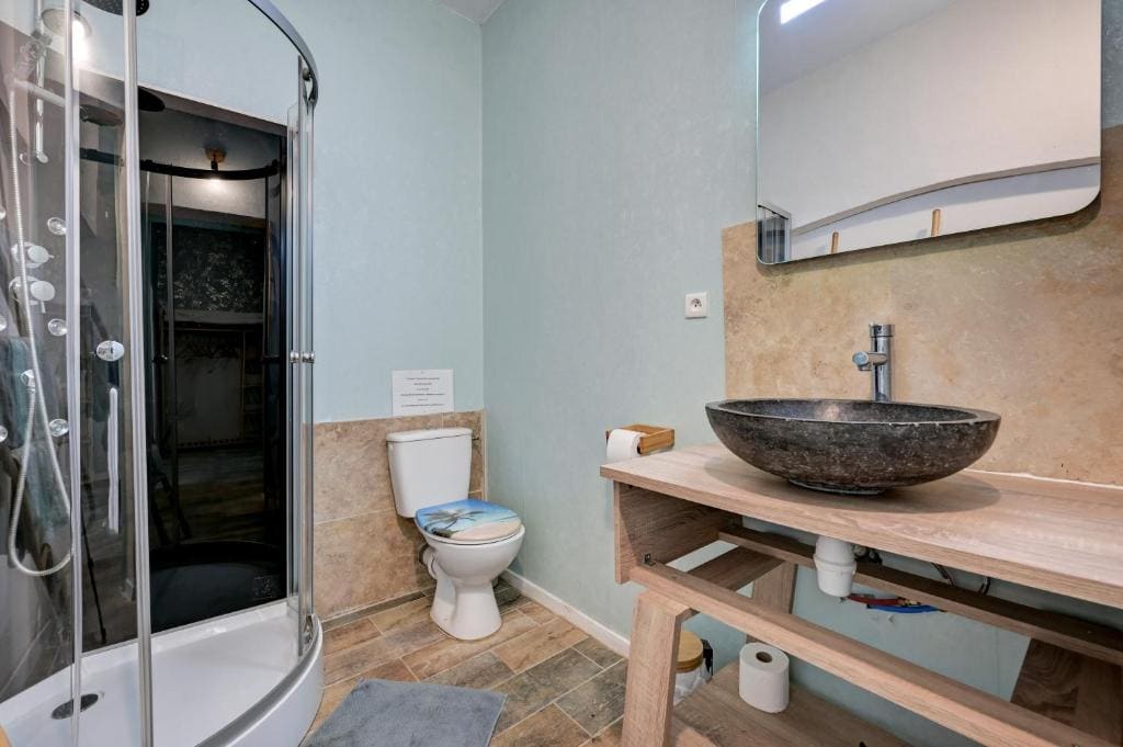 Double Room with Garden View room - Image 2