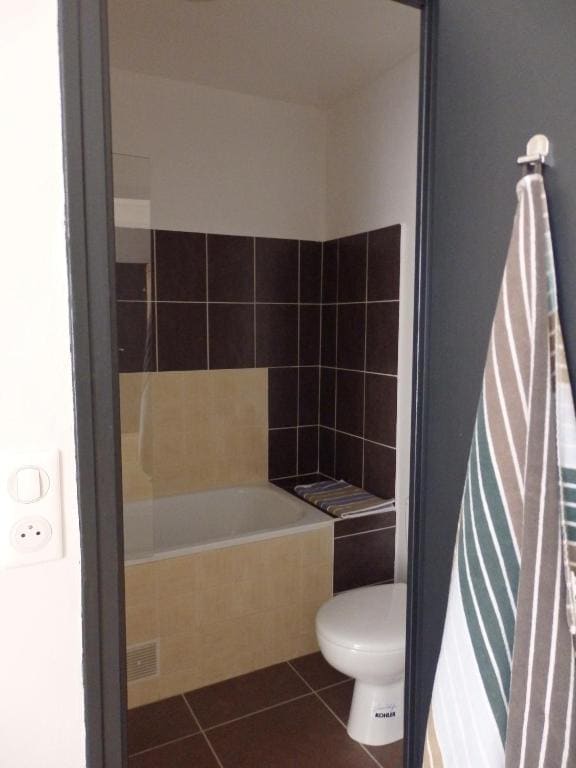 Family Room room - Image 1