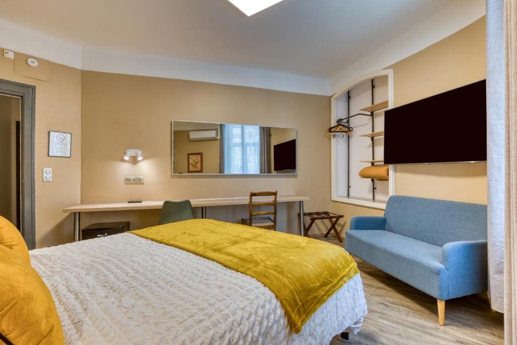 Deluxe Room room - Image 1