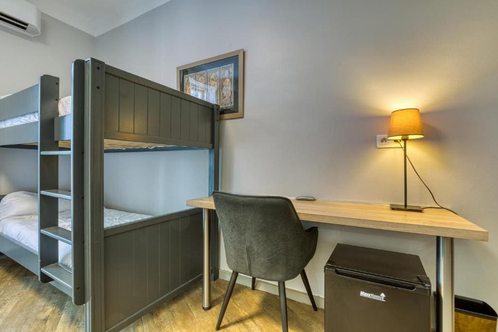 Quadruple Room room - Image 1