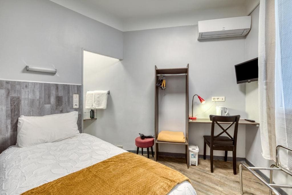 Economy Double Room room - Image 2