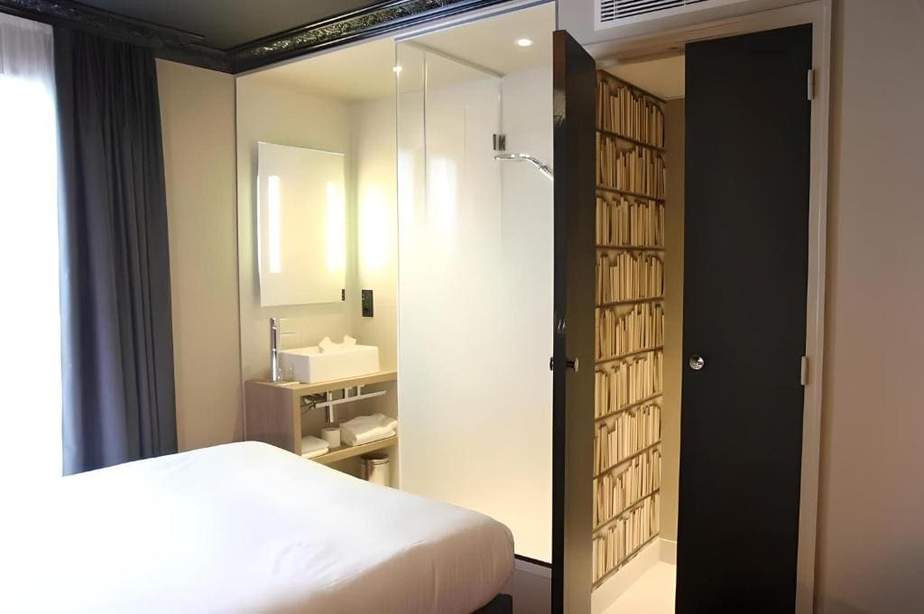 Twin Room - Disability Access room - Image 2