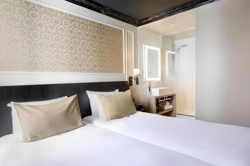 Superior Twin Room room - Image 2
