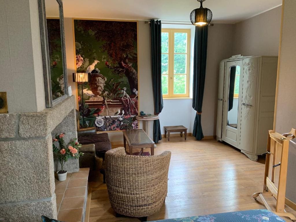 Double Room with Garden View room - Image 3