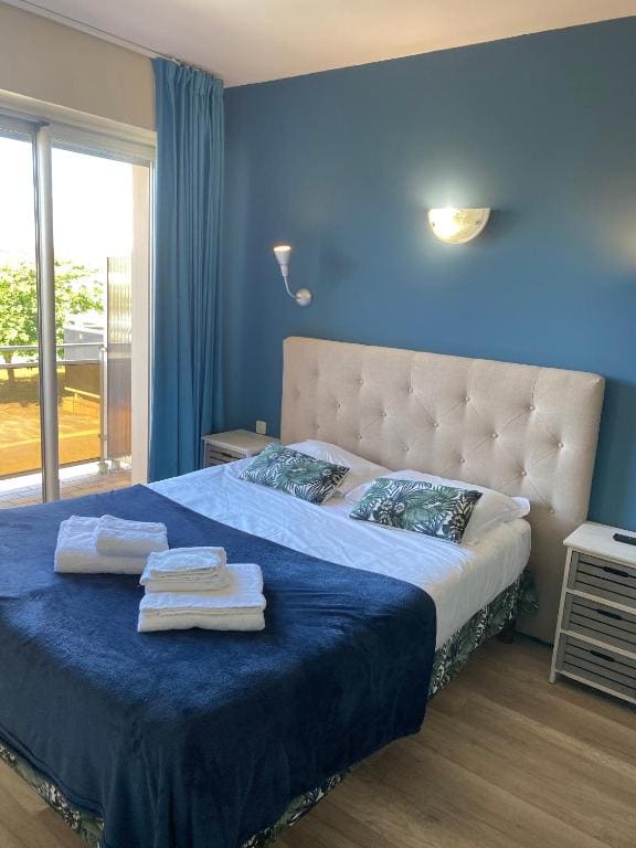 Double Room with Balcony room - Image 1