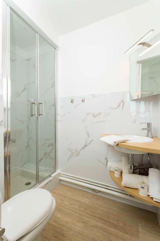 Double or Twin Room room - Image 1